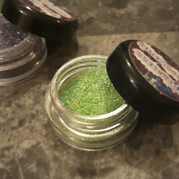 Notoriously Morbid Fearless Fragments Glitter - Picture 2 of 5